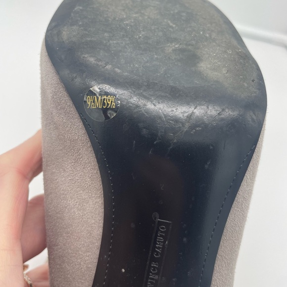 HOST PICK x2 💕 Vince Camuto grey suede boots - Picture 6 of 6